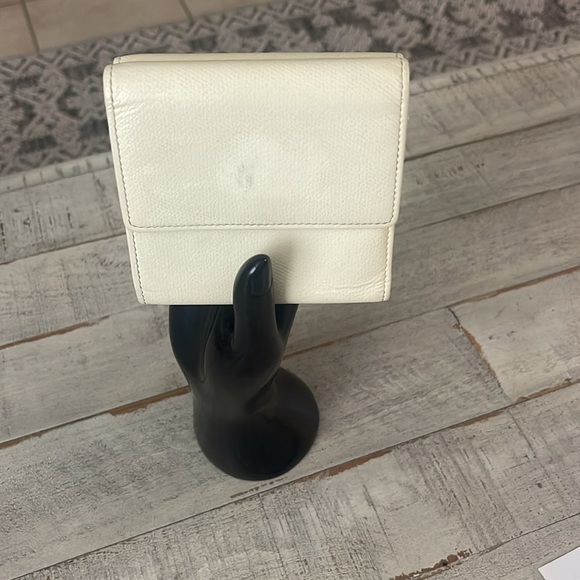 Chanel CC Logo Cream Caviar Leather TriFold Compact Wallet. Vintage - Picture 3 of 14